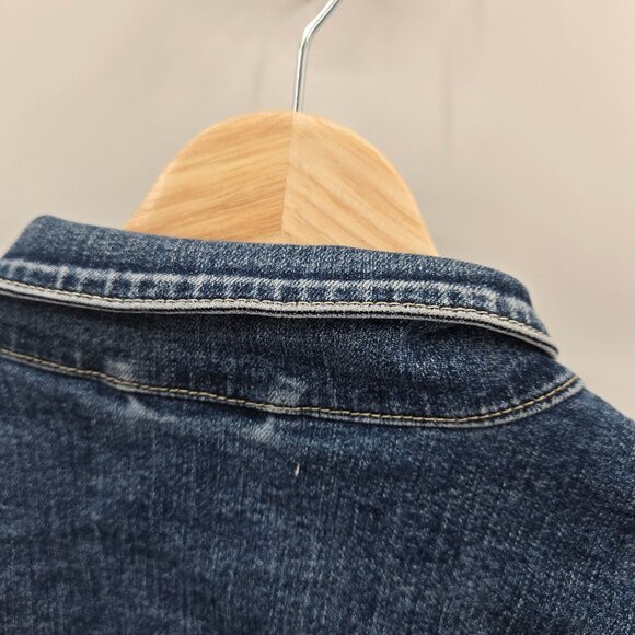 Vince Camuto Blue Denim Medium Wash Button Front Shorter Fit Trucker Jacket XL - Picture 9 of 12